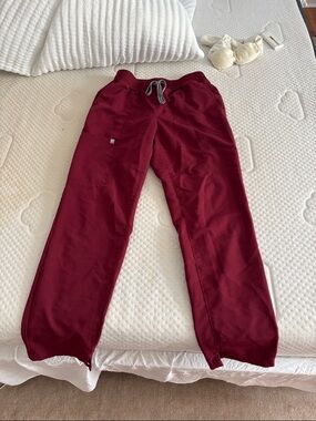 Fabletics scrub pants